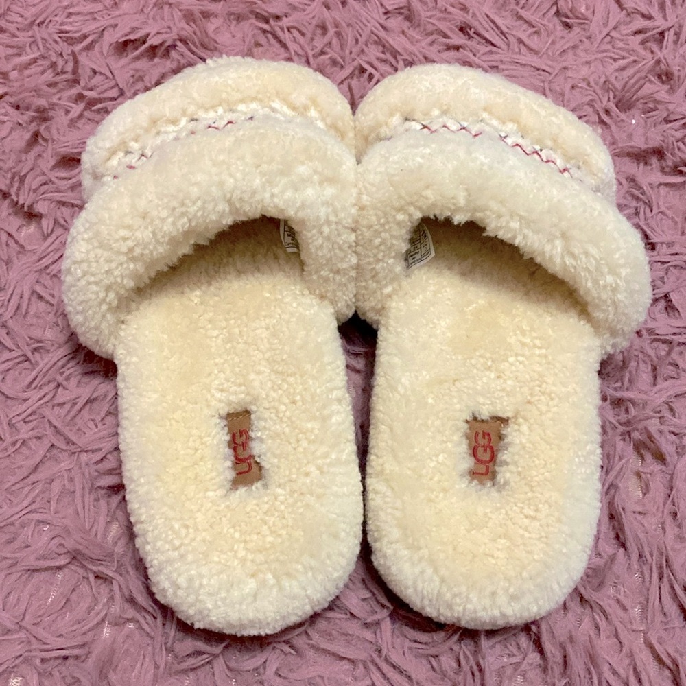 NWT Ugg plush real fur slippers - Picture 2 of 4